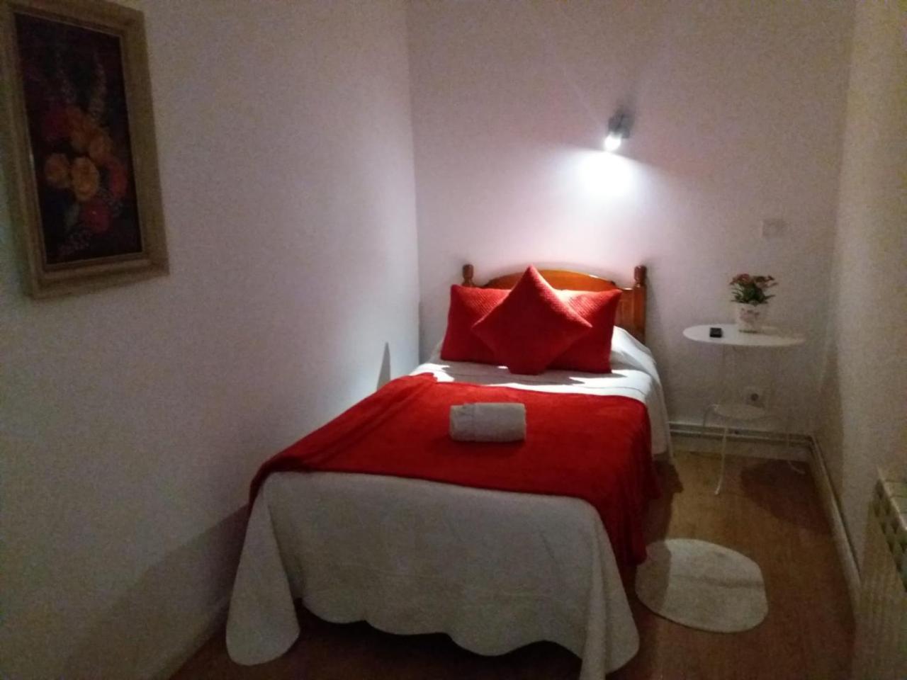 Casa De Huespedes Prada Hotel Madrid Eksteriør billede